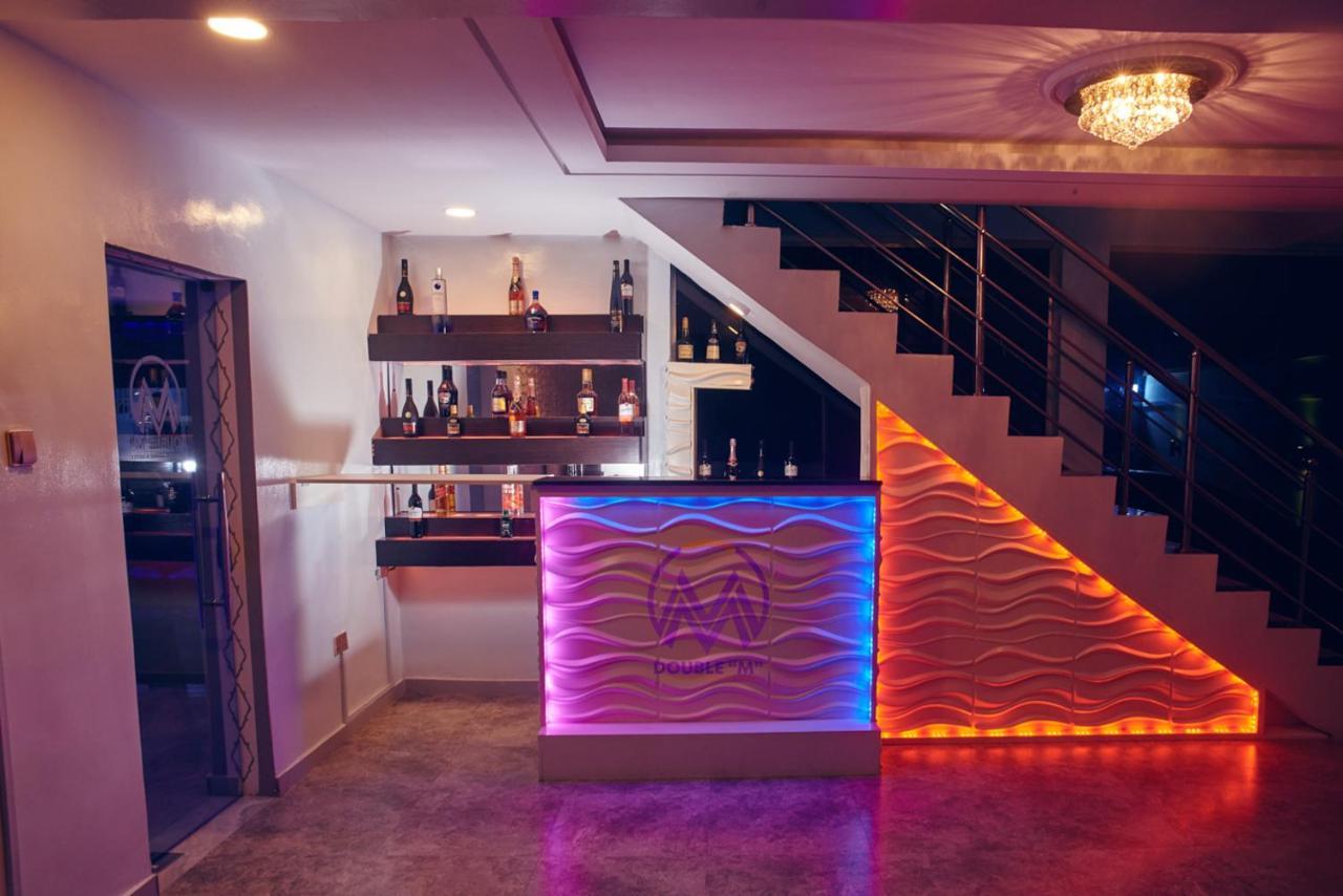 Double M Exquisite Suites And Lounge Lekki Ogombo Esterno foto