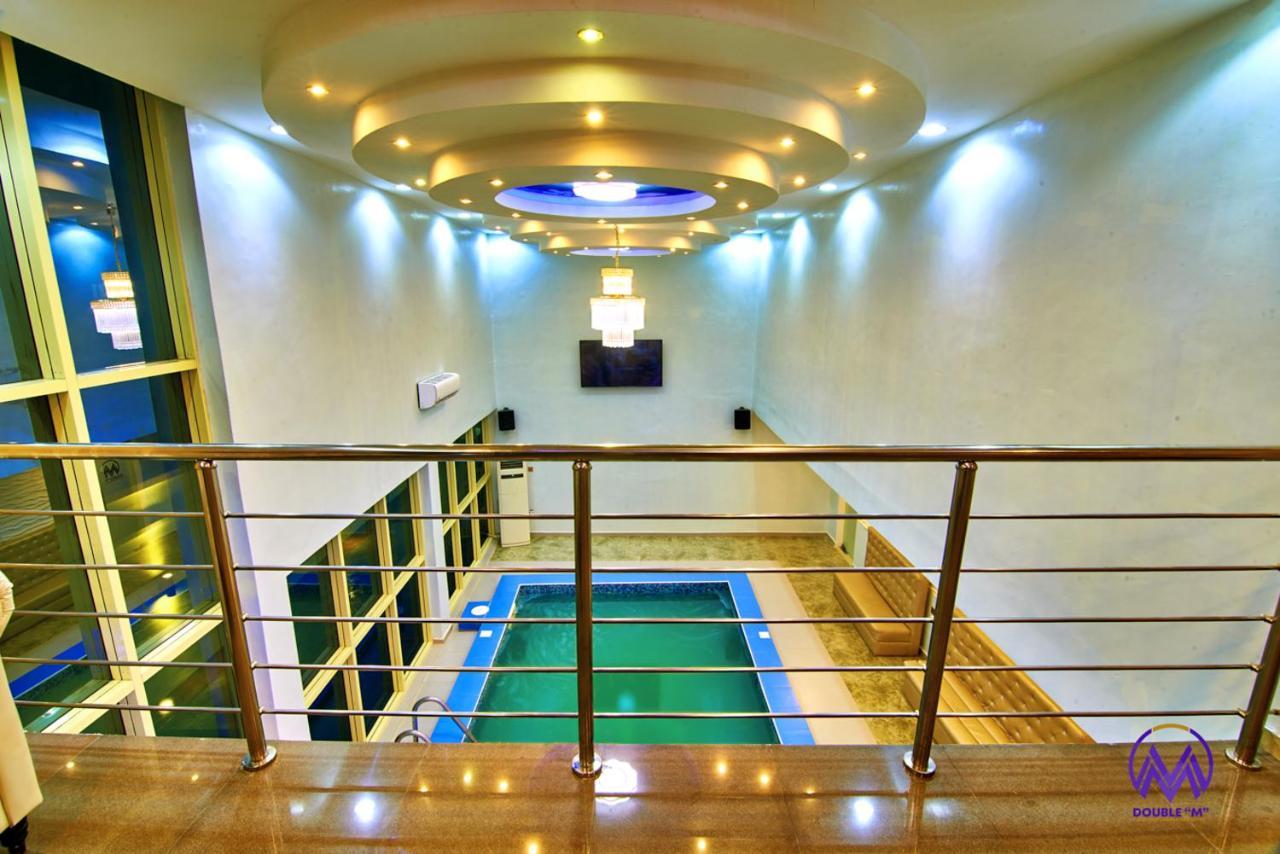 Double M Exquisite Suites And Lounge Lekki Ogombo Esterno foto