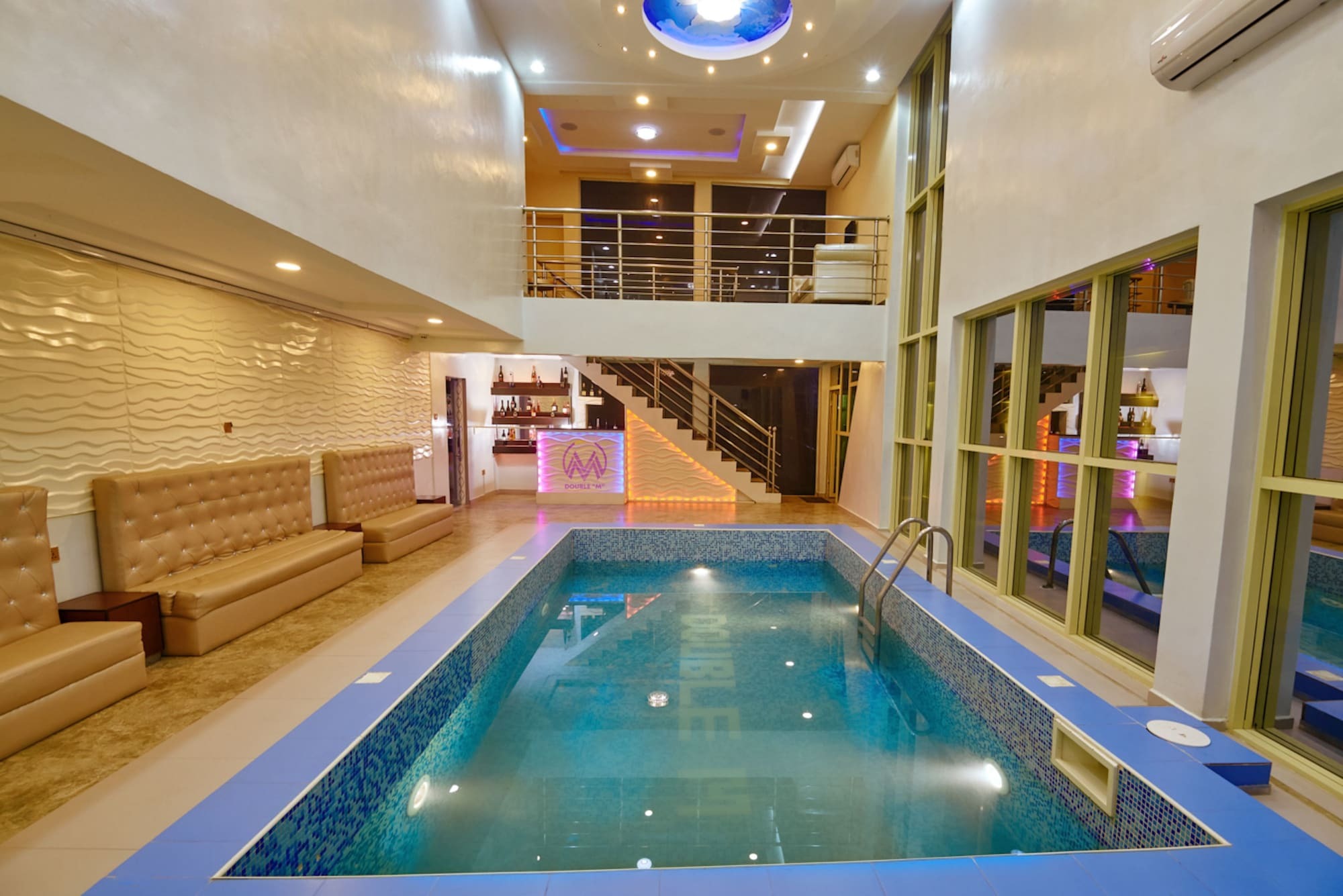 Double M Exquisite Suites And Lounge Lekki Ogombo Esterno foto